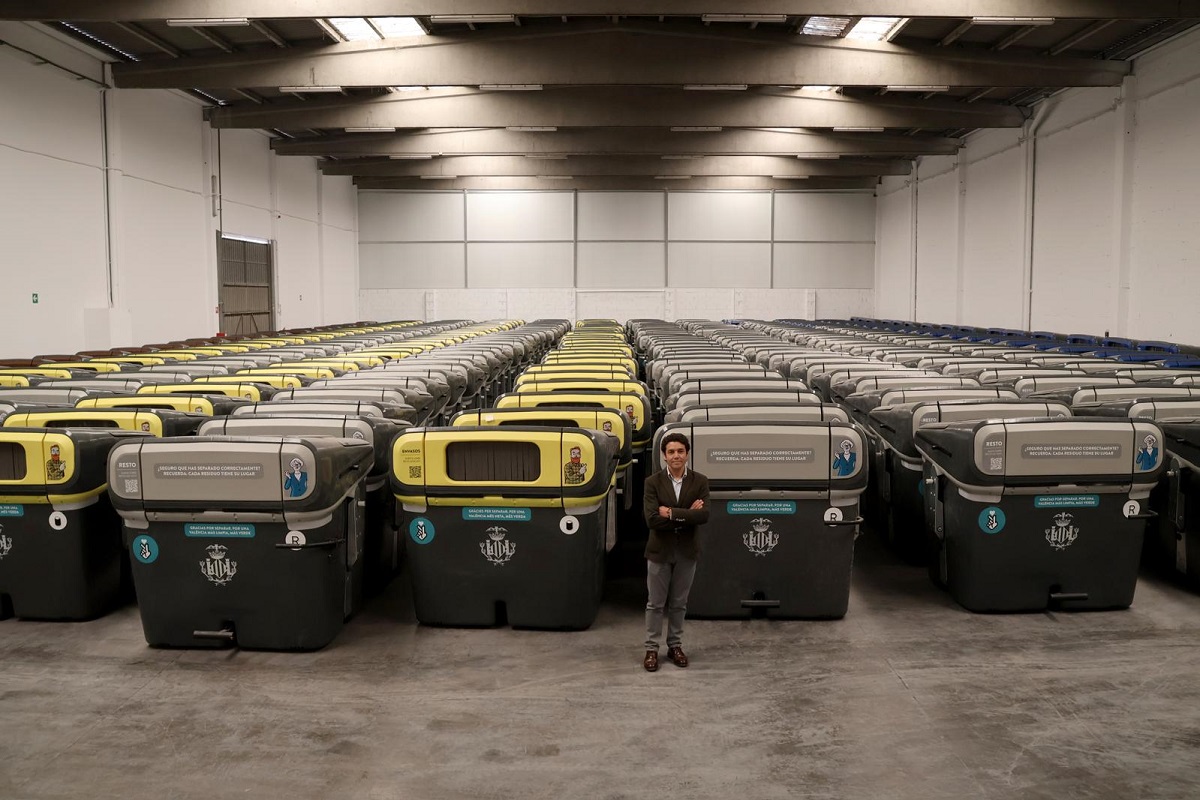 Valencia prepara la renovación de 10.000 contenedores en dos meses